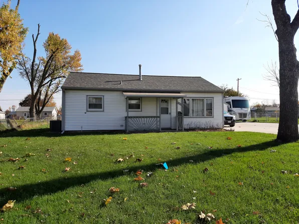 5419 J St SW, Cedar Rapids, IA 52404