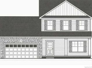 4989 Waterford Ln, Hamburg, NY 14075