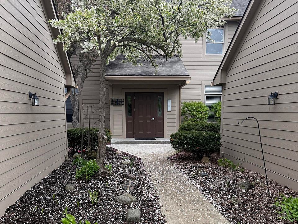 1st image of 2098 Bent Trail Ct
