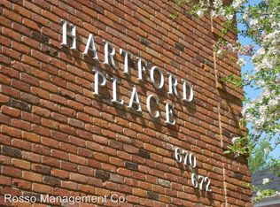 670 Ann St APT 201, Birmingham, MI 48009