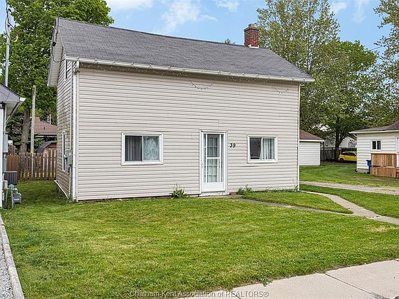 3rd image of 39 McGeorge St