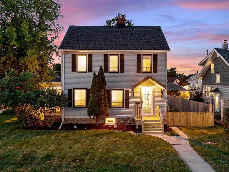1st image of 612 Marquette AVENUE