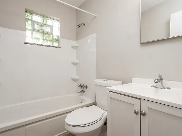 3656 Seabrook Ave — Photo 4