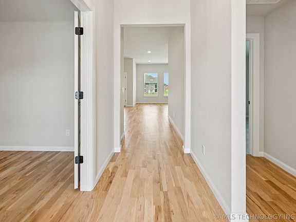 3rd image of 23193 E 106th Pl S