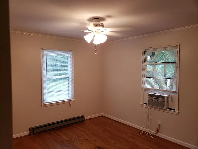 419 Banks St #C — Photo 6