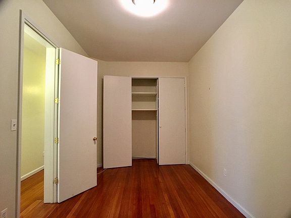 4th image of 1925 A C Powell Blvd APT 3H