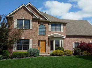 1542 Gleneagles Dr, Bowling Green, OH