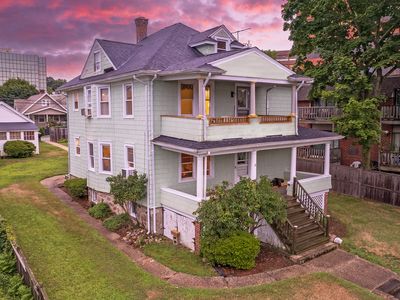 31 Weed Avenue, Stamford, CT, 06902
