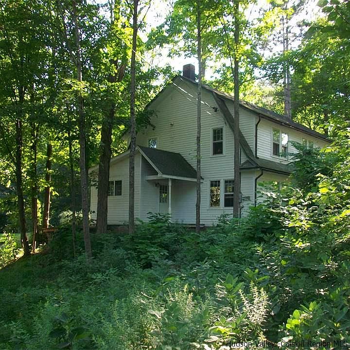1st image of 1053 Glasco Tpke