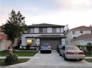 10372 Sunstream Ln, Boca Raton, FL 33428