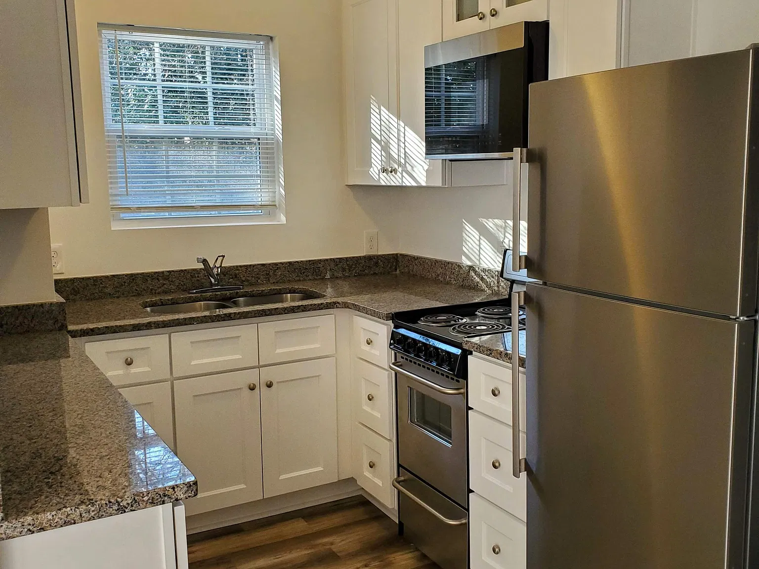 2 bed, 600 sqft, $1,250 — Photo 4