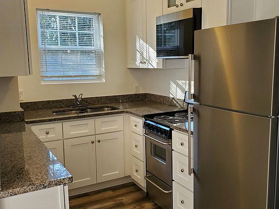 All new stainless appliances