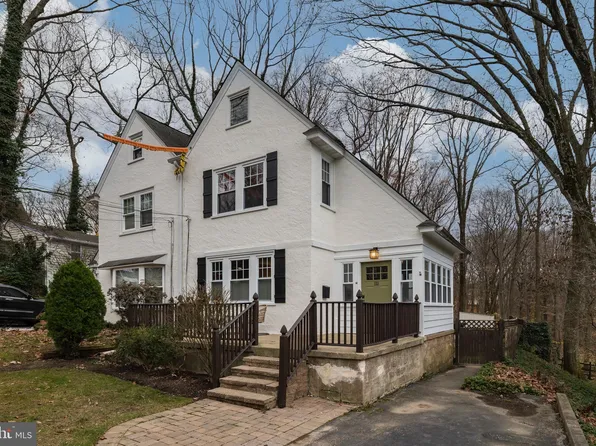 132 Biddle Rd, Paoli, PA 19301