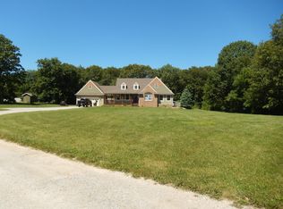 16002 Chestnut St, Lowell, IN 46356