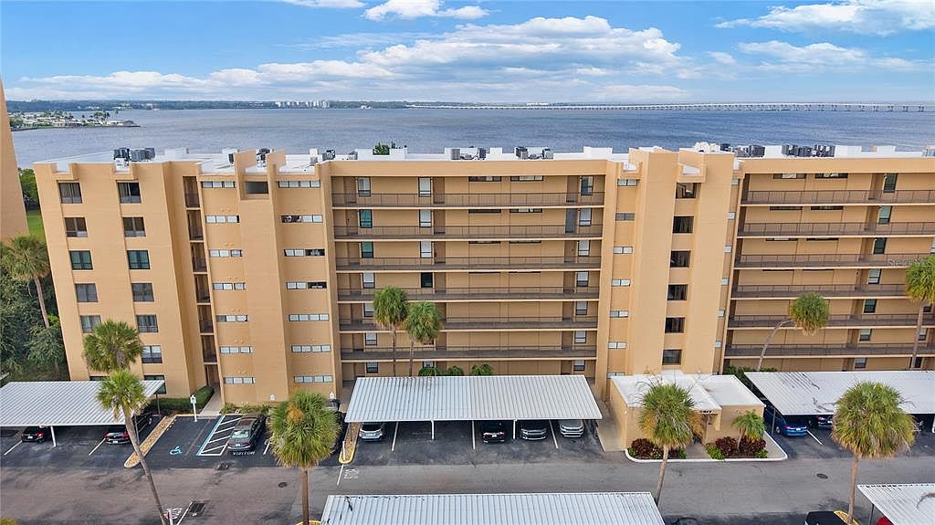 2617 COVE CAY DRIVE #103 — Cove Cay Country Club