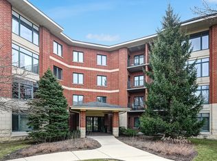855 E 22nd St APT 318, Lombard, IL