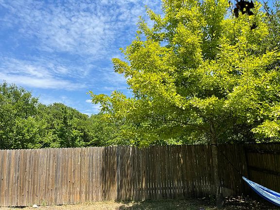 4th image of 9113 Sweetgum Dr