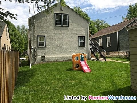 5th image of 2510 McKinley St NE