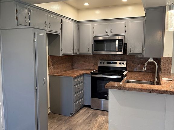 4th image of 10749 New Haven St