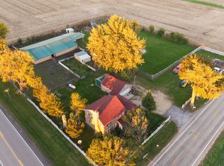 30082 Holly Rd, Sterling, IL 61081