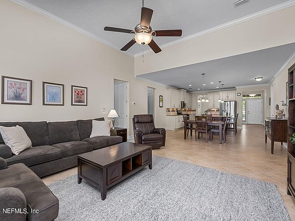 5th image of 300 WATERFRONT Drive