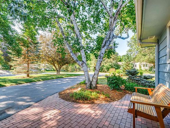 3rd image of 2908 Country Wood Dr