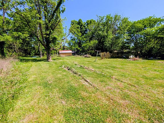 5th image of 319 Farmland Dr