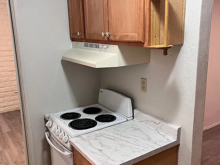 730 E Limberlost Dr #111B — Photo 4
