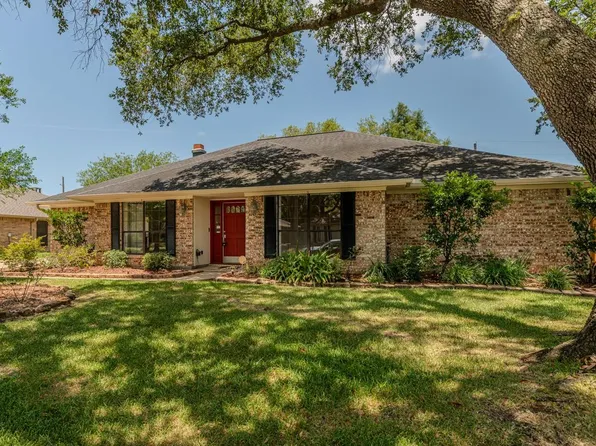 6960 Blarney St, Beaumont, TX 77706