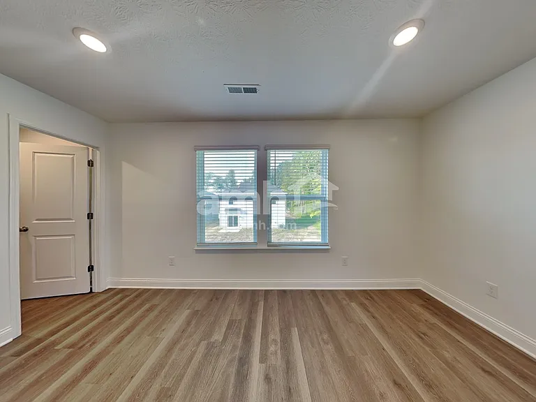 319 Pine Hill Ct — Photo 11