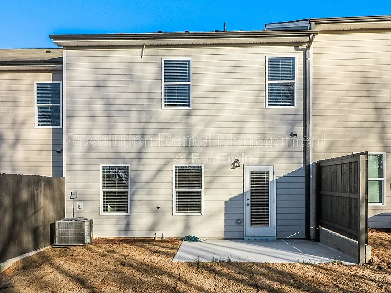 1002 Merritt Dr #2 — Photo 17