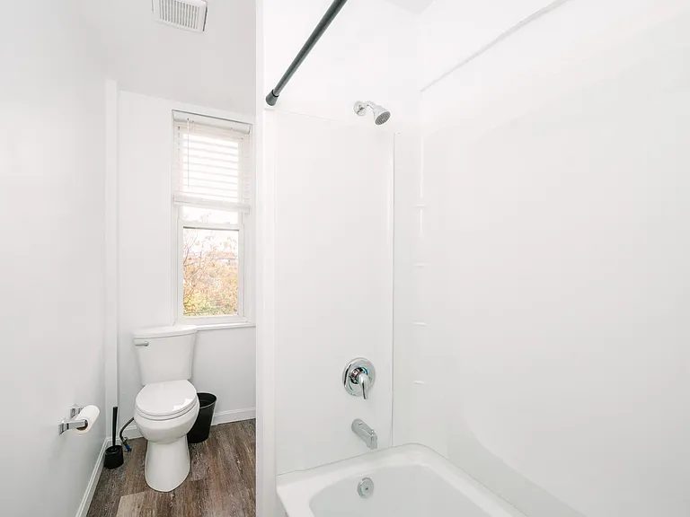3204 Niagara St — Photo 38