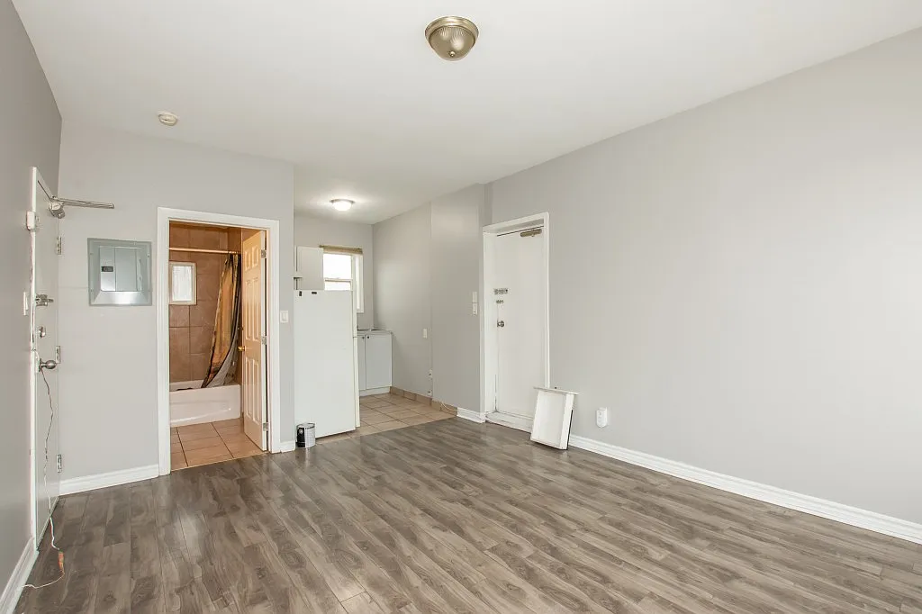 241 Gibson Avenue - 4 — Photo 1