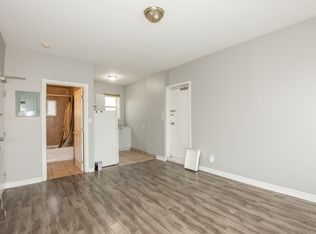 241 Gibson Ave #4, Hamilton, ON L8L 6K2
