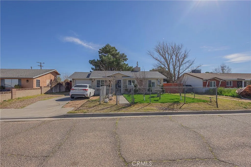 12664 Esther St photo 1