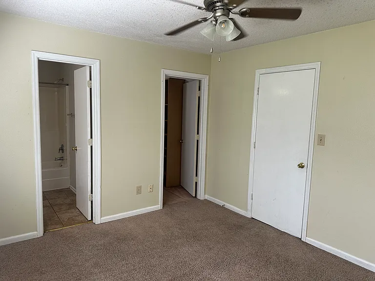 124 River Oaks Dr — Photo 13