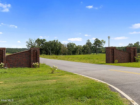 5th image of 499 Gray Hill Road