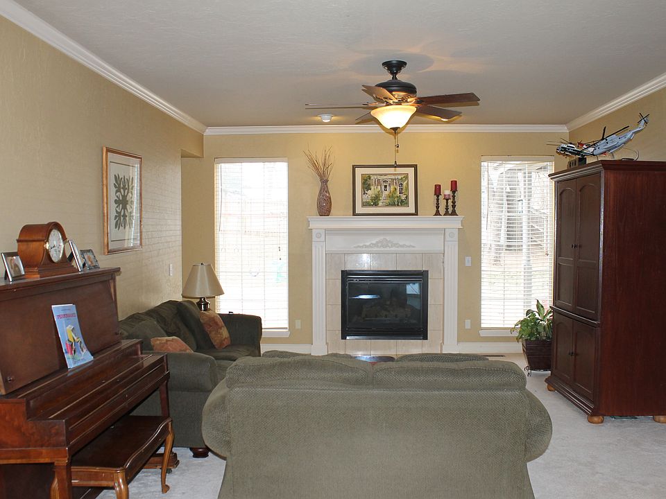 1st image of 3814 Willow Lake Ln