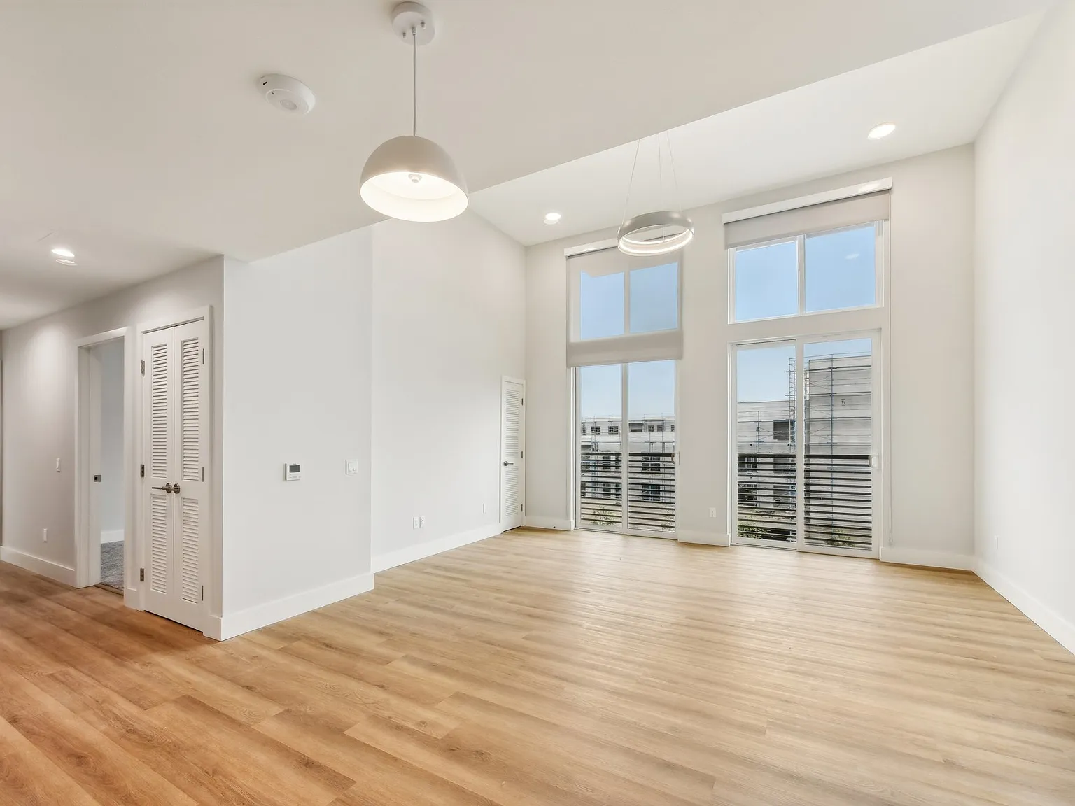 101 Alhambra Square — Photo 4