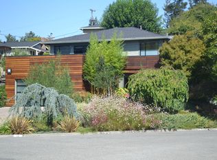 12 Hammond Pl, Moraga, CA