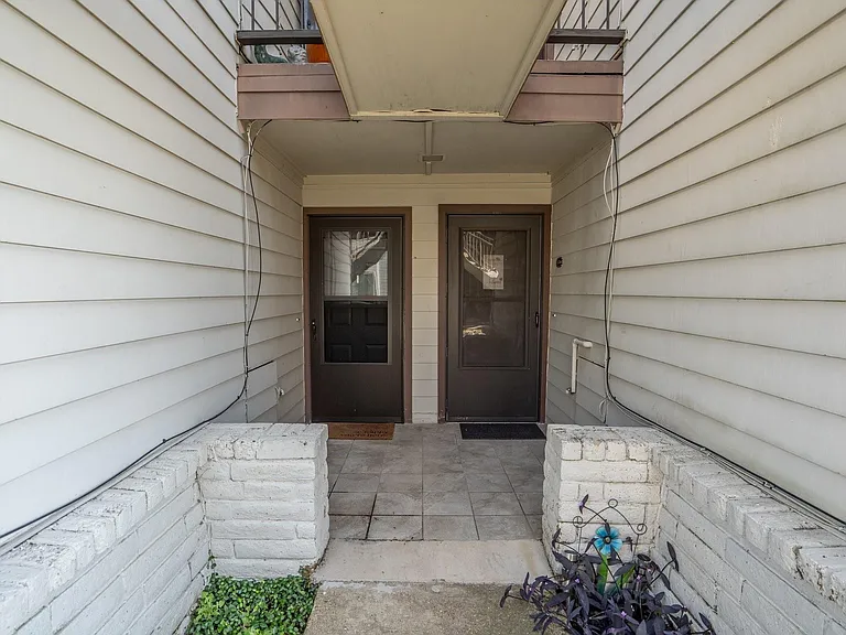 438 Yacht Club Dr #C — Photo 15