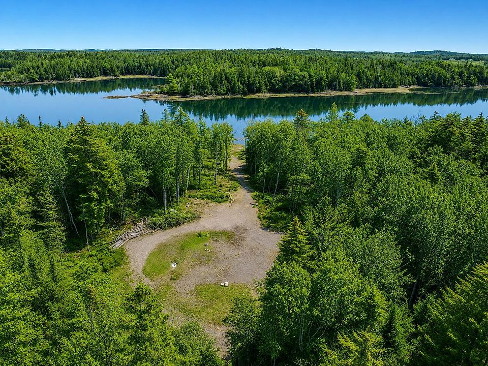 1st image of 185 Coffins Neck Road