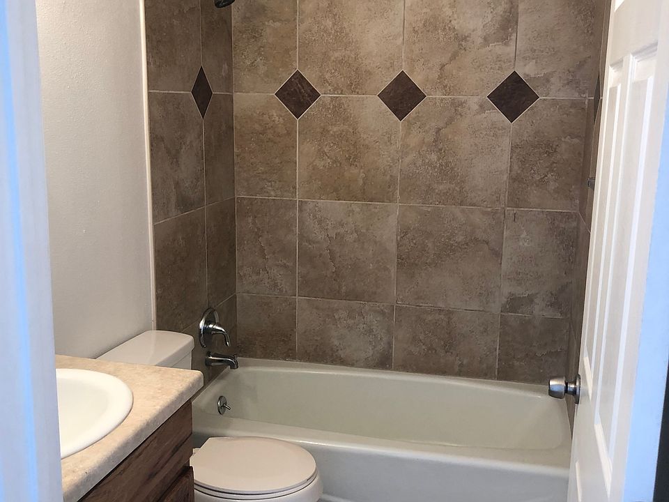 1st image of 229 Hanosh Ct SE #1