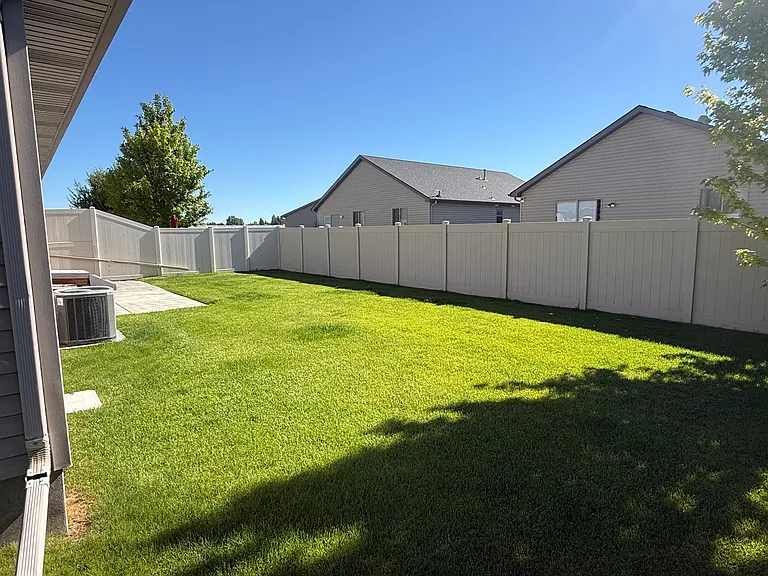 3888 Brighton Cir — Photo 23