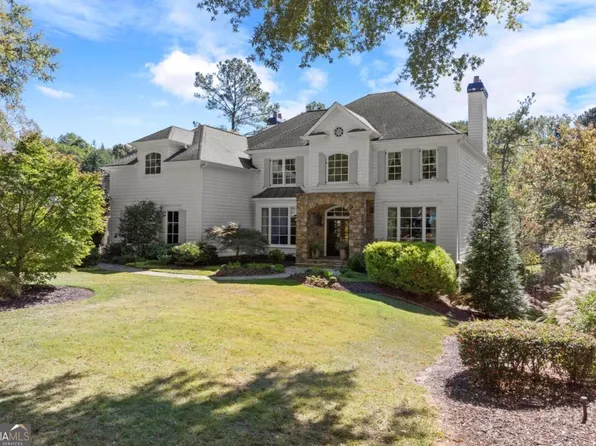 5122 Sapphire Dr, Marietta, GA 30068