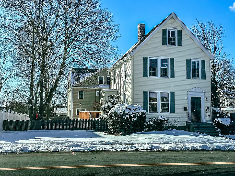 283 Hillside Ave #1