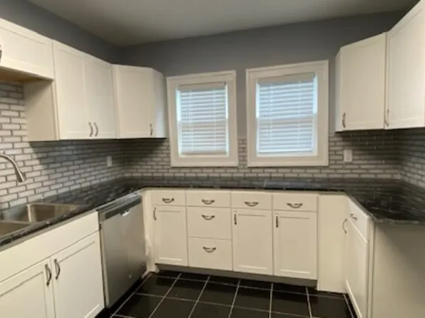 2413 E Genesee St, Syracuse, NY