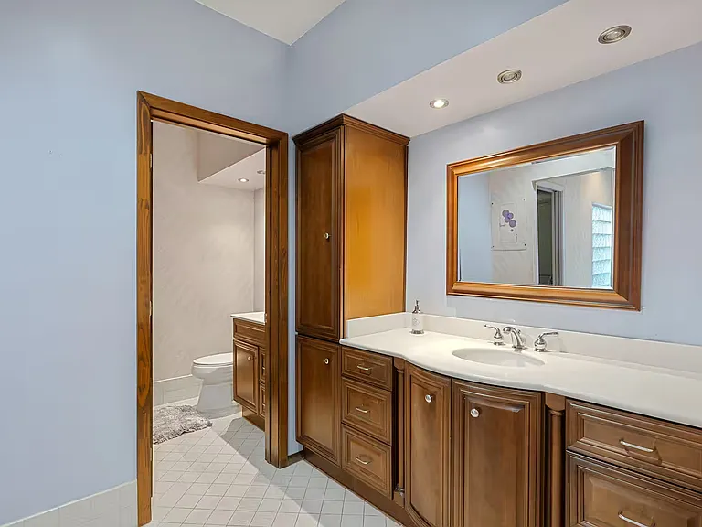 1134 Harrison St — Photo 18