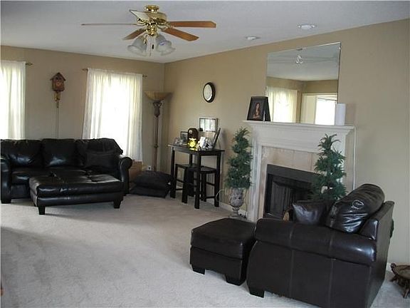 5th image of 1529 Buchanon Dr #D