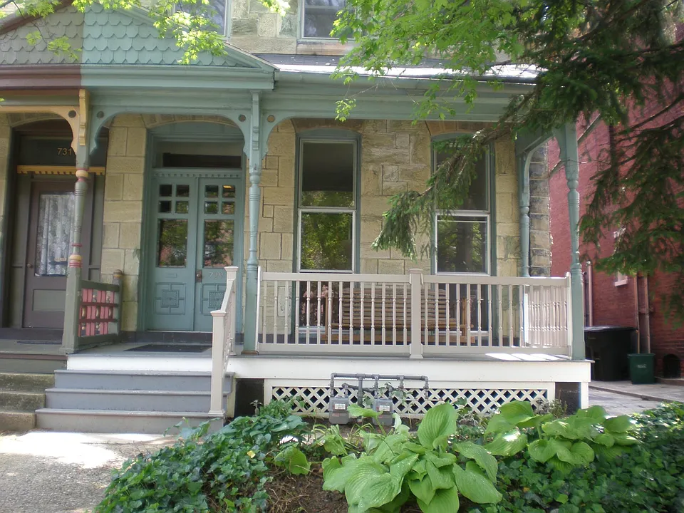 729 N Duke St #D